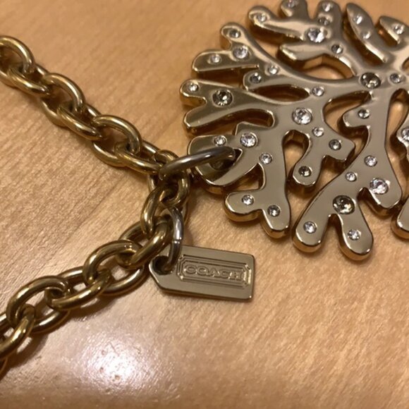 Coach pavé coral gold necklace - Picture 2 of 6